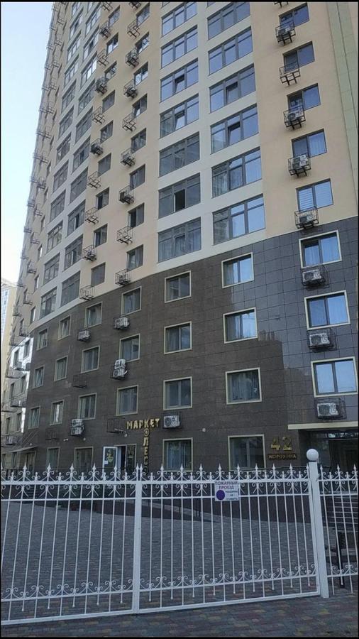 Апартаменты В Аркадии-42 Жемчужина Odessa Exterior foto